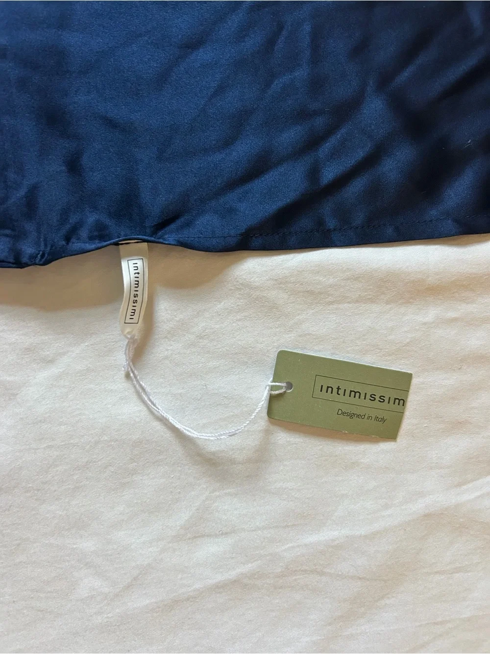 NWT intimissimi Navy Satin pillowcase